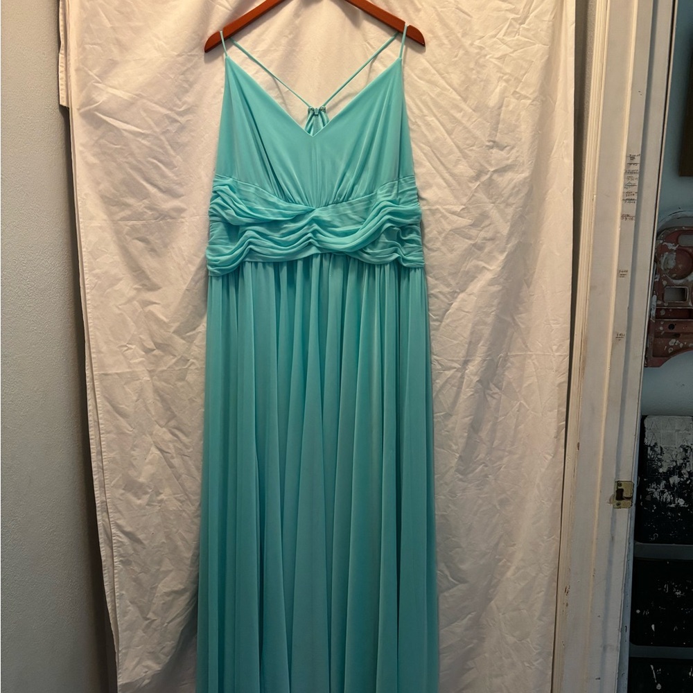 DB Studio Celebrate dress. Size 24 blue/green color
